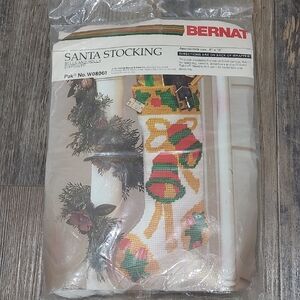 Vintage BERNAT Needle-Art Yarn Santa Stocking Crafting Kit Christmas